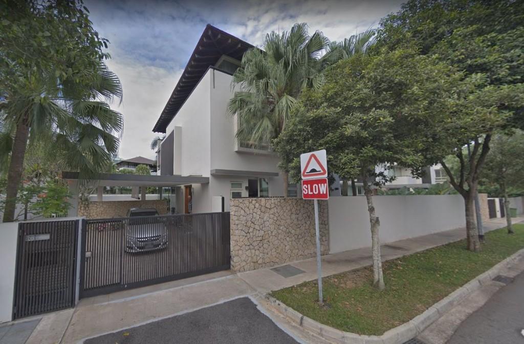 Coronation Road West Detached House With Pool For Rent in Bukit Merah - Image 2