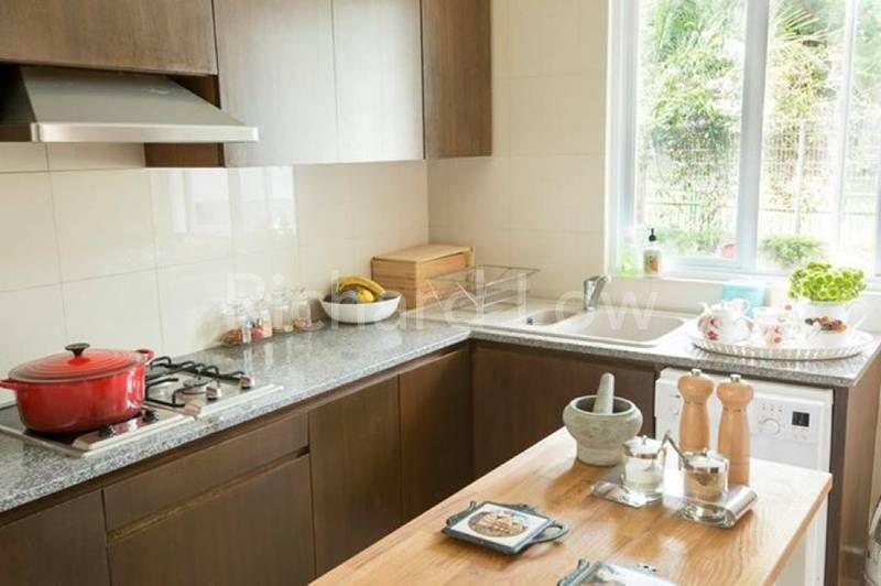 Coronation Road West Detached House With Pool For Rent in Bukit Merah - Image 4