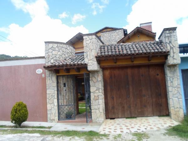CASA AMUEBLADA EN RENTA DE 4 RECÁMARAS en San Cristóbal de las Casas - Imagen 1