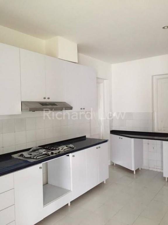 Mount Pleasant Black And White Bungalow For Rent in Bukit Merah - Image 6