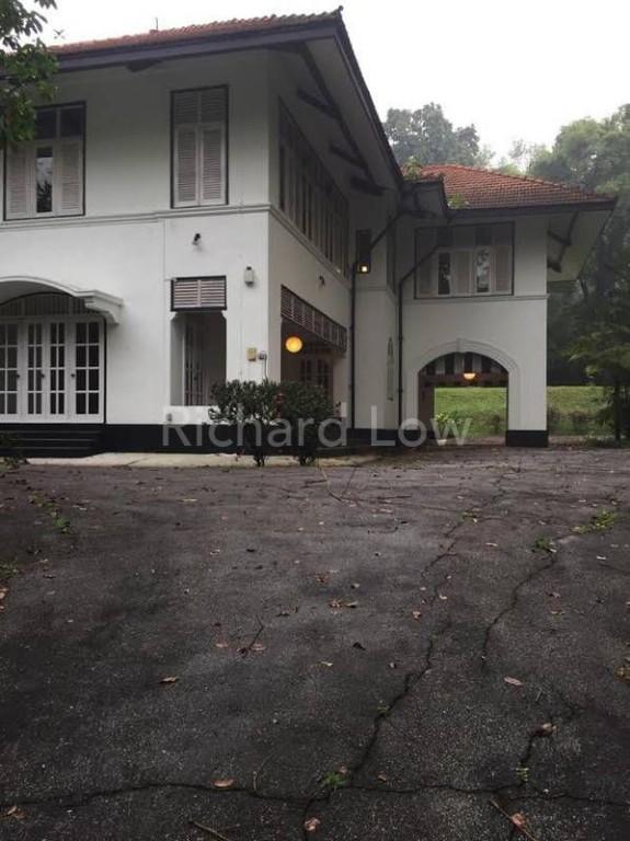 Mount Pleasant Black And White Bungalow For Rent in Bukit Merah - Image 13
