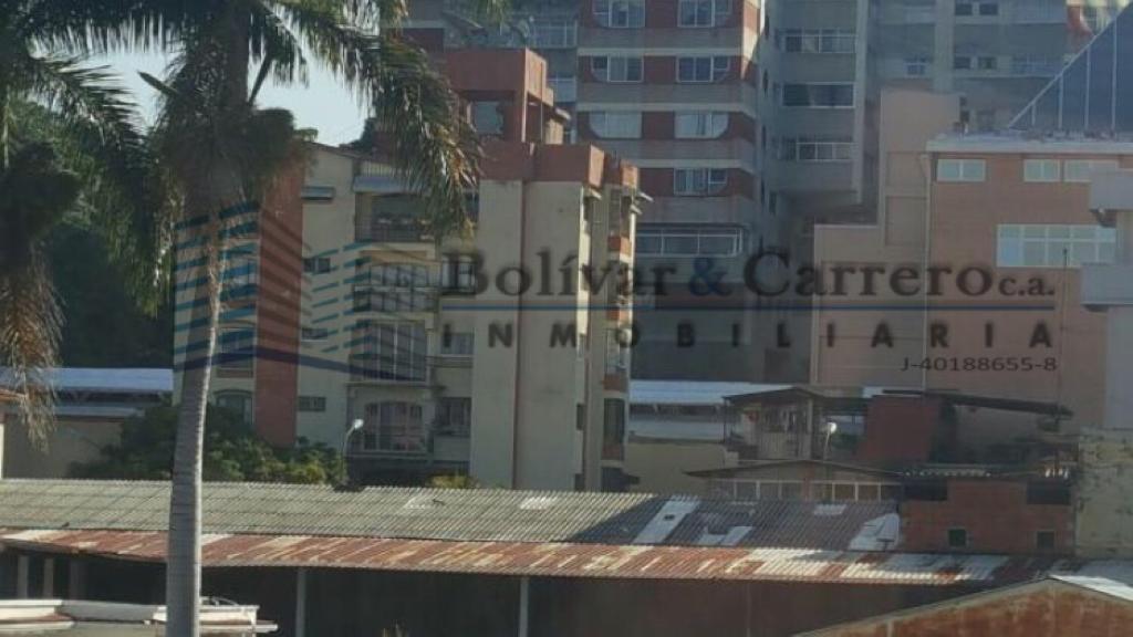 AMPLIO APARTAMENTO EN LA URDANETA,MERIDA en Rubio - Imagen 1