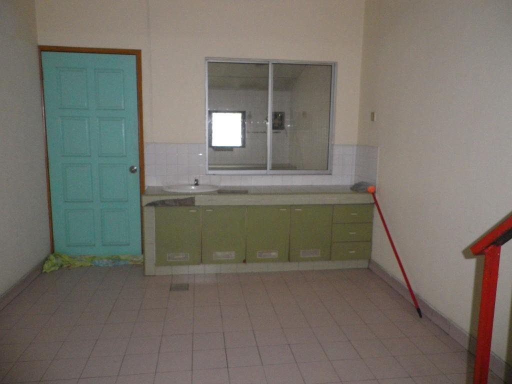 Bandar Baru Sungai Buloh 1-sty Corner House For Sale in Ladang Seri Kundang - Image 2
