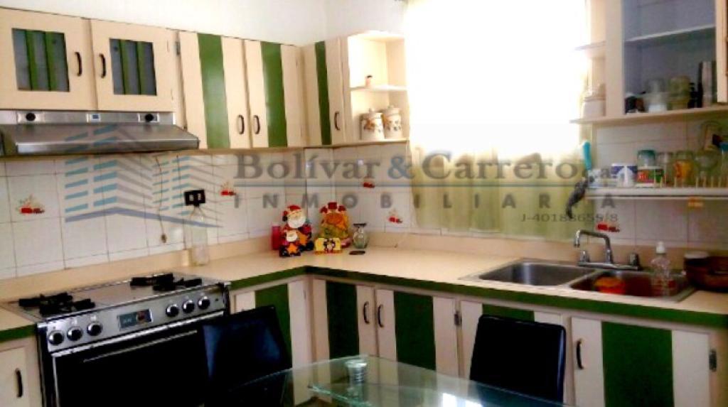 EXCELENTE APARTAMENTO EN LA AV. URDANETA,MERIDA en Rubio - Imagen 5