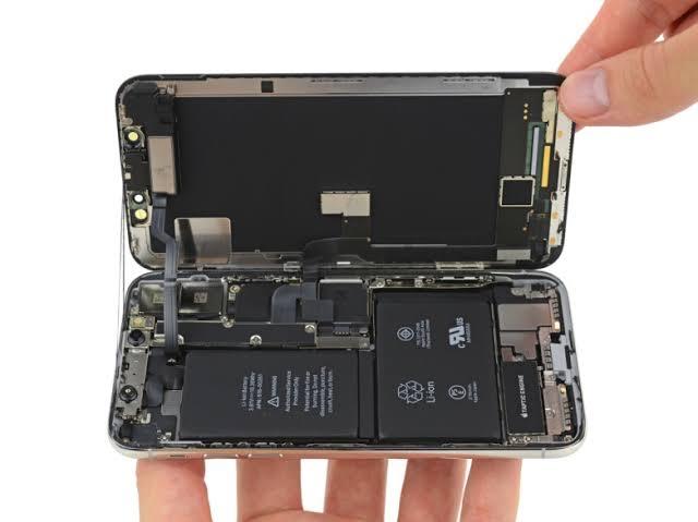 Computer/Phone Repairs in Highgate Hill - Image 1