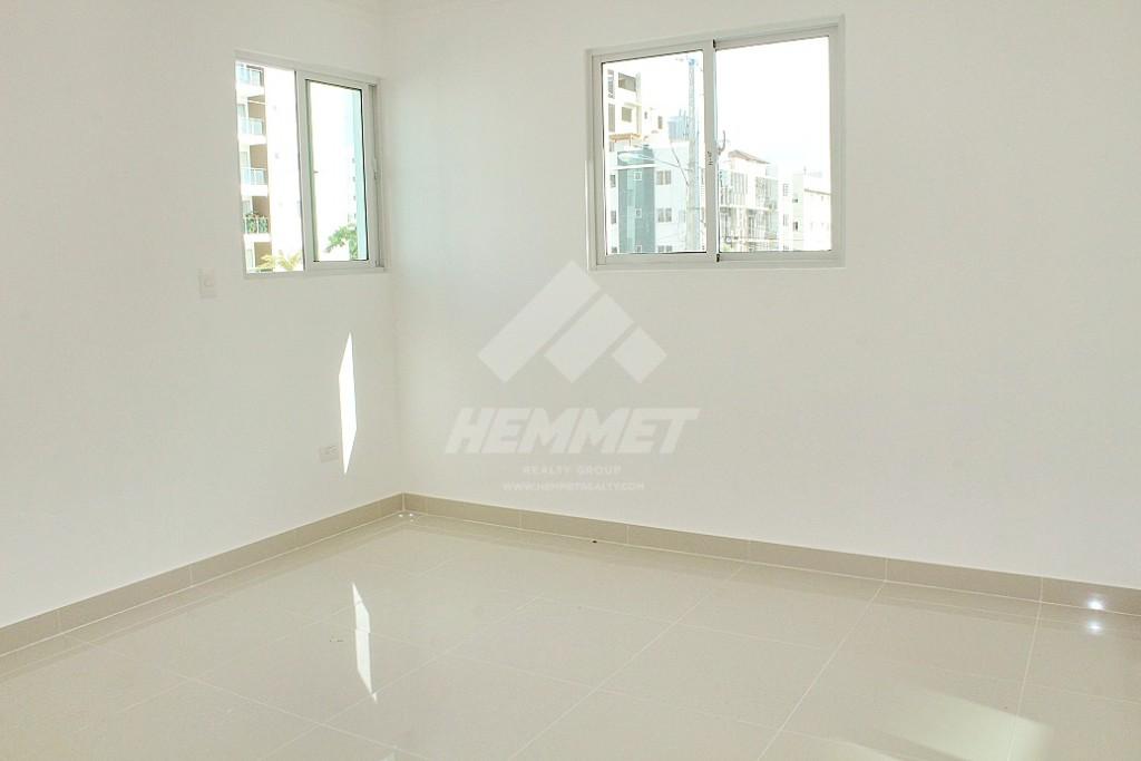 MODERNO APARTAMENTO RENTA JARDINES DEL ESTE en San Víctor Abajo - Imagen 2
