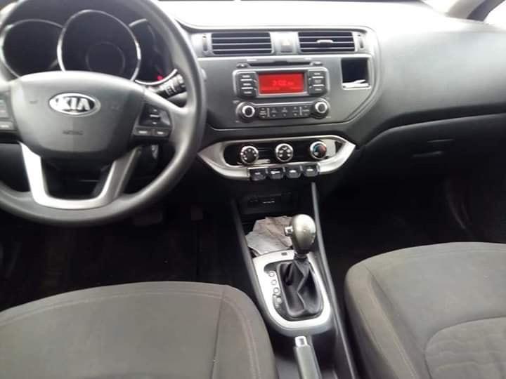 Kia Rio 2013 à Abidjan - Photo 7