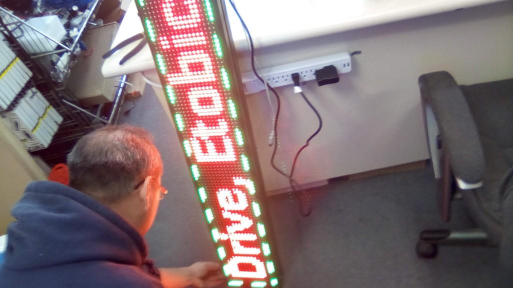 Programmable RGB (Triple Led) Scrolling, Adjustable Speed Adsign in Mississauga - Image 2