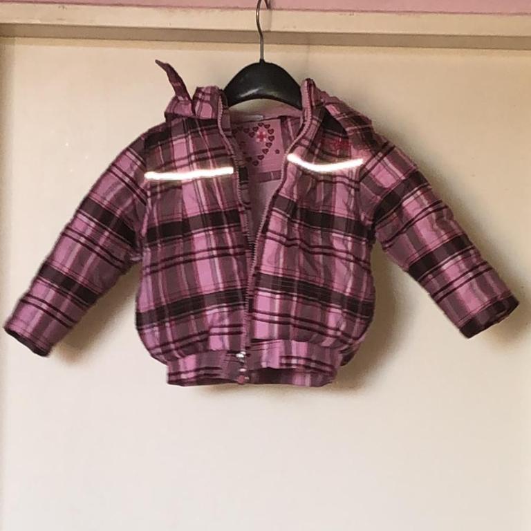 Mädchenjacke in Oberhausen - Bild 2