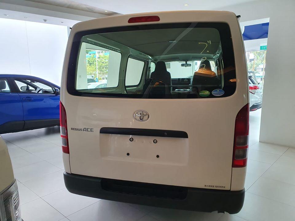 Brand New Auto VAN RENTAL (Toyota RegiusACE) in Woodlands - Image 5