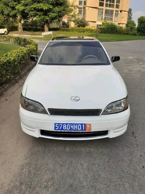 RAPIDE RAPIDE LEXUS à Abidjan - Photo 1