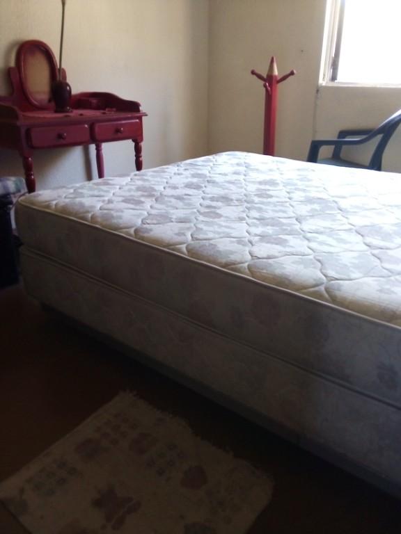 Cama Box Spring ROSEN Adagio, muy buen estado, 2 1/2 plazas en La Florida - Imagen 3