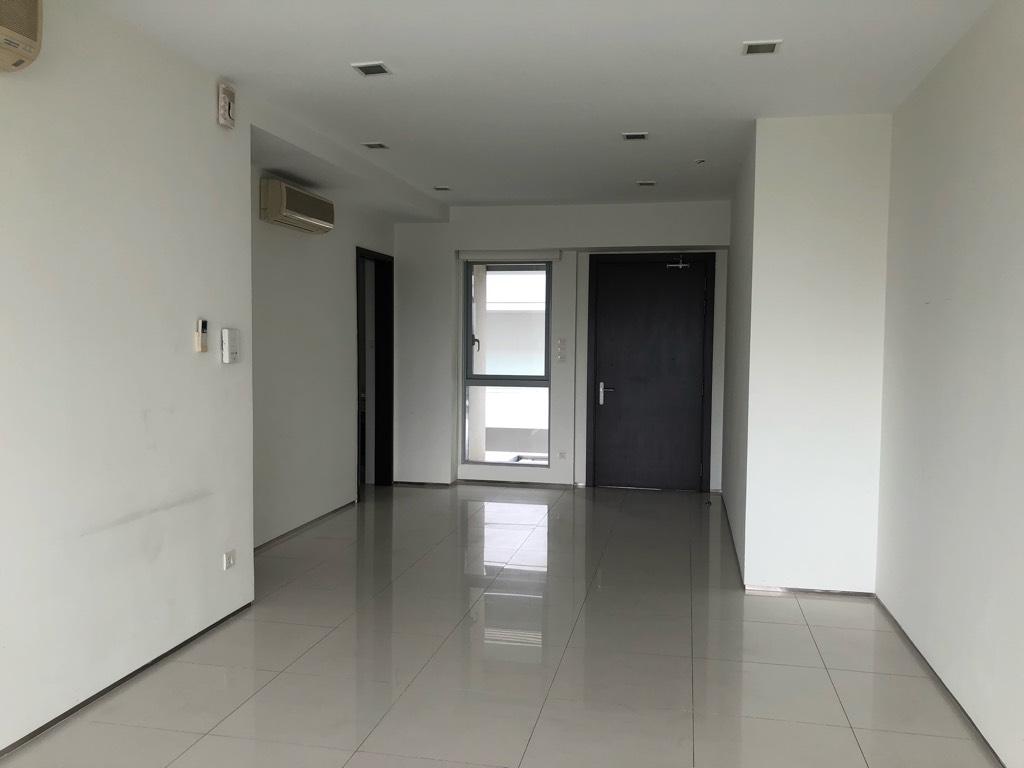 The Cathay Residences 2BR+Study For Rent in Jurong West - Image 15