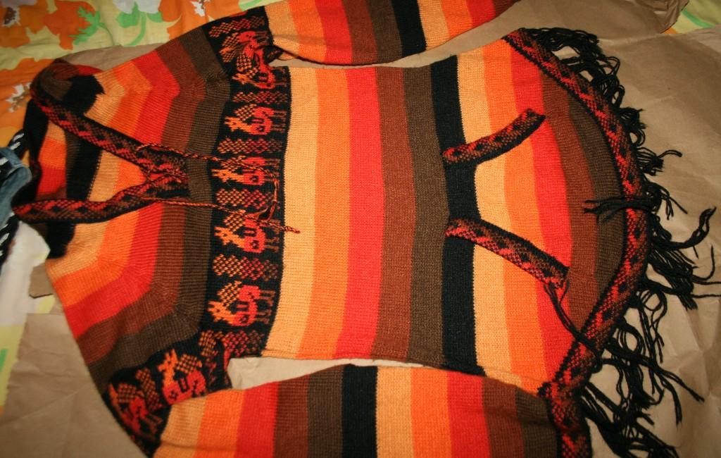 Sweter capucha en Caraballeda - Imagen 3