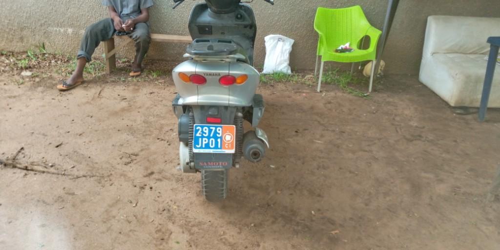 MOTO YAMAHA à Abidjan - Photo 3