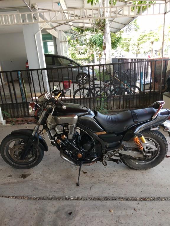 Yamaha FZX750 1986 in Thailand - Image 5