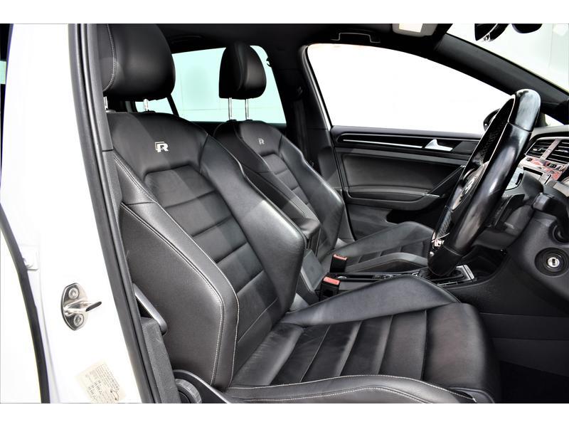 2015 Volkswagen Golf R Auto in Roodepoort - Image 5