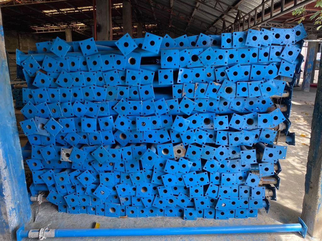 Scaffolding Shoring Jack in Tanay - Image 1