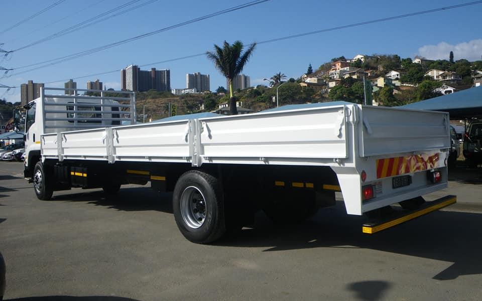 2015 model Isuzu FTR 850 in Roodepoort - Image 2