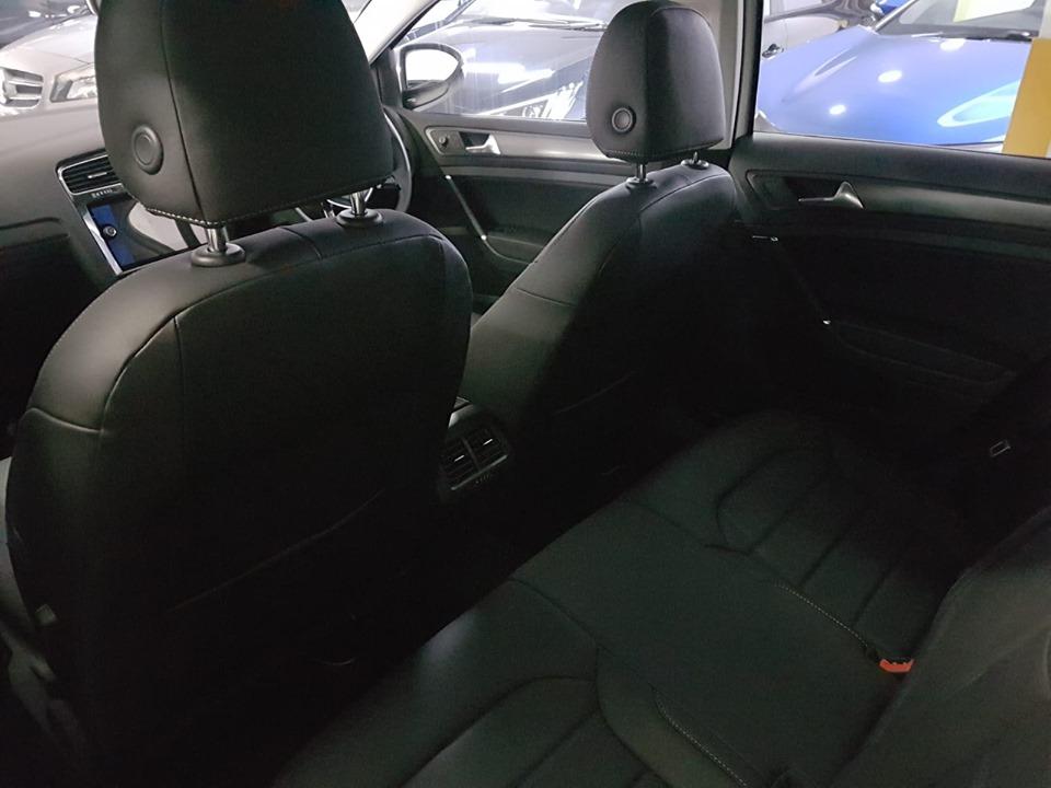 Volkswagen Golf CAR RENTAL in Queenstown - Image 2
