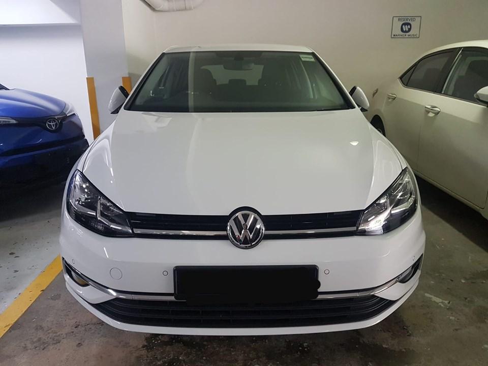 Volkswagen Golf CAR RENTAL in Queenstown - Image 4