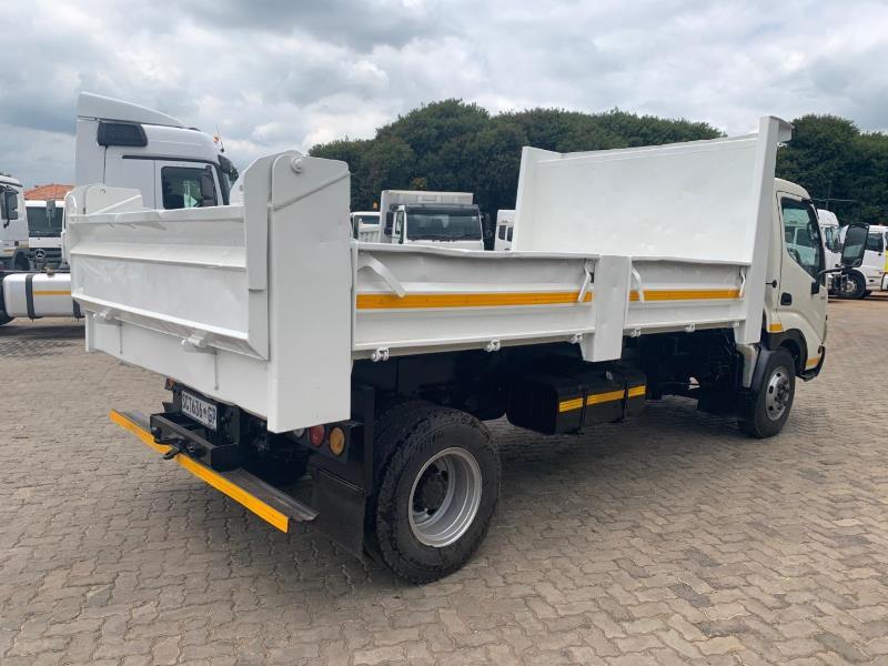 2005 Toyota Dyna in Roodepoort - Image 2