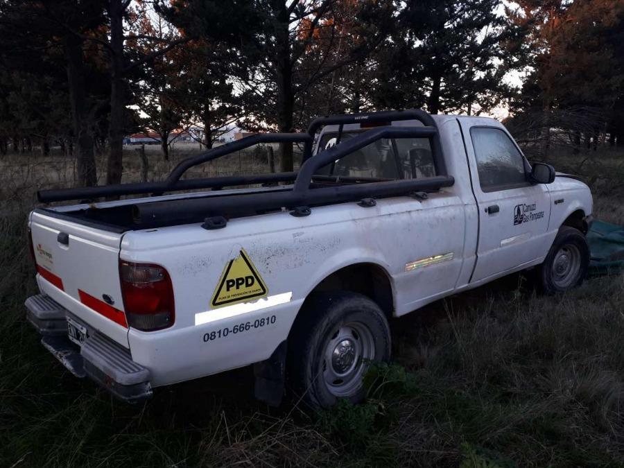 FORD RANGER SOLO PARTES 2004 CABINA SIMPLE en Río Tercero - Imagen 2