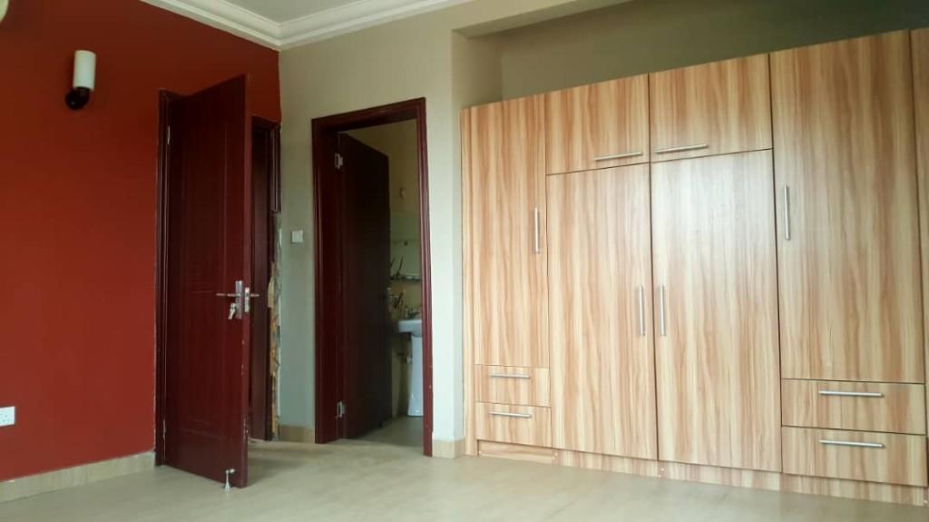 2 BEDROOM AT EAST LEGON FOR RENT in Kumasi - Image 7