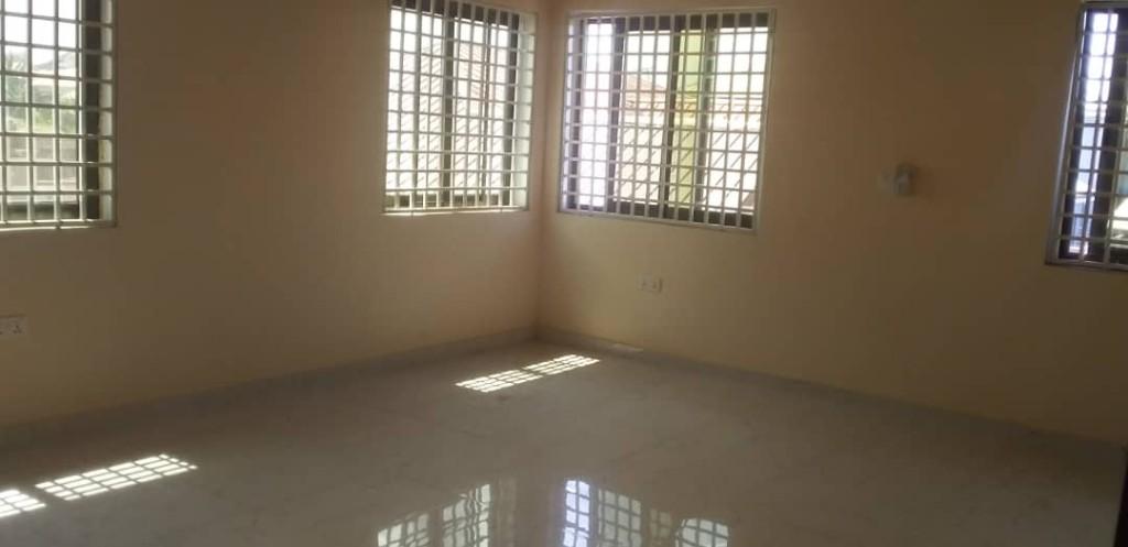 2 BDR, ADGIRIGANOR FOR RENT in Kumasi - Image 5
