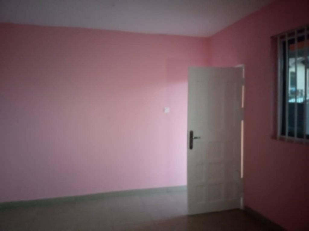 EXECUTIVE 2 BEDROOM SELF COMPOUND HOUSE FOR RENT AT EAST LEGON in Kumasi - Image 2
