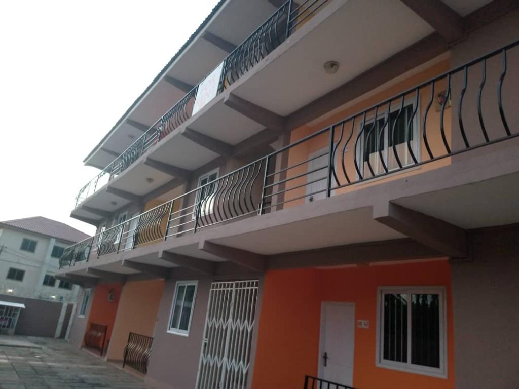 EXECUTIVE 2 BEDROOM SELF COMPOUND HOUSE FOR RENT AT EAST LEGON in Kumasi - Image 4