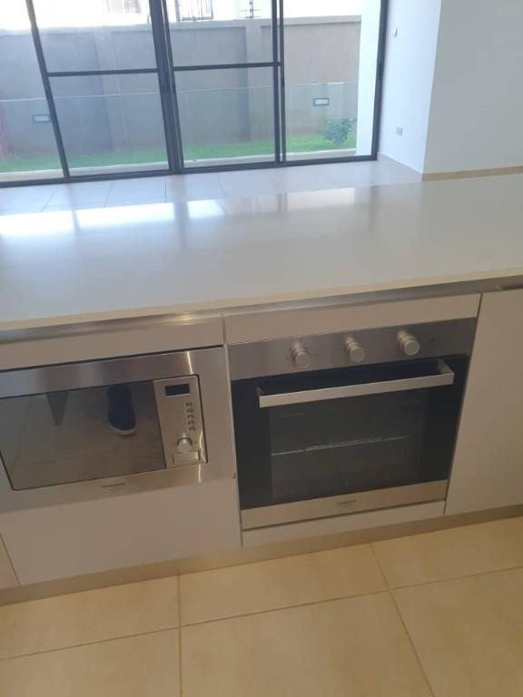 2 BEDROOM APARTMENT FOR RENT , EAST CANTONMENTS in Accra - Image 5