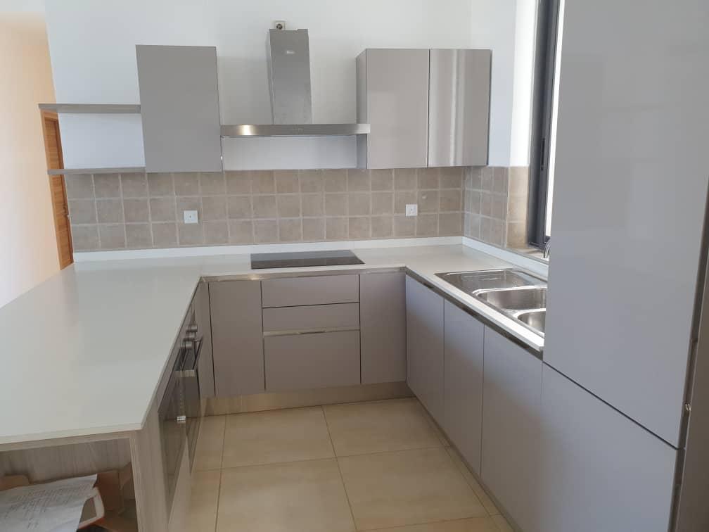 2 BEDROOM APARTMENT FOR RENT , EAST CANTONMENTS in Accra - Image 9