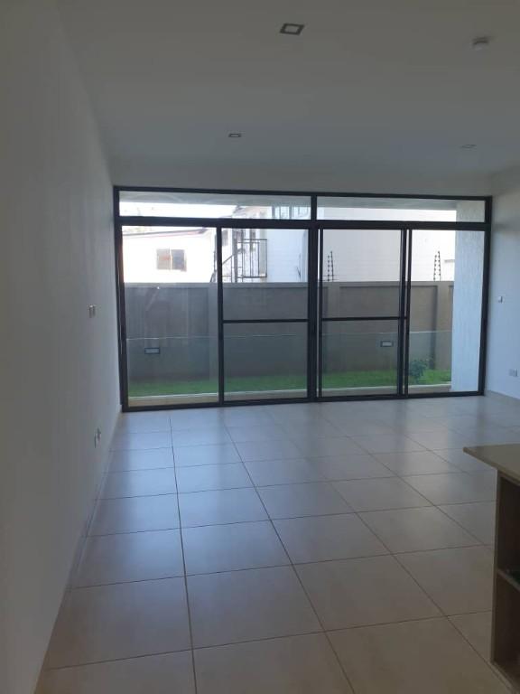 2 BEDROOM APARTMENT FOR RENT , EAST CANTONMENTS in Accra - Image 11