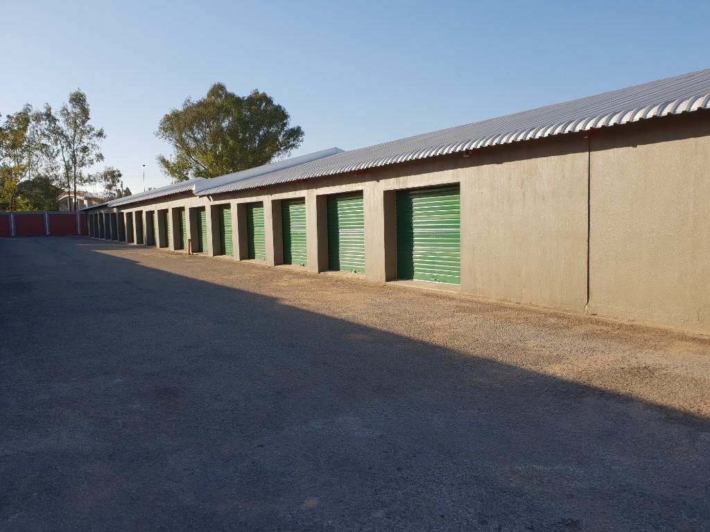 Storage Studs in Benoni - Image 1