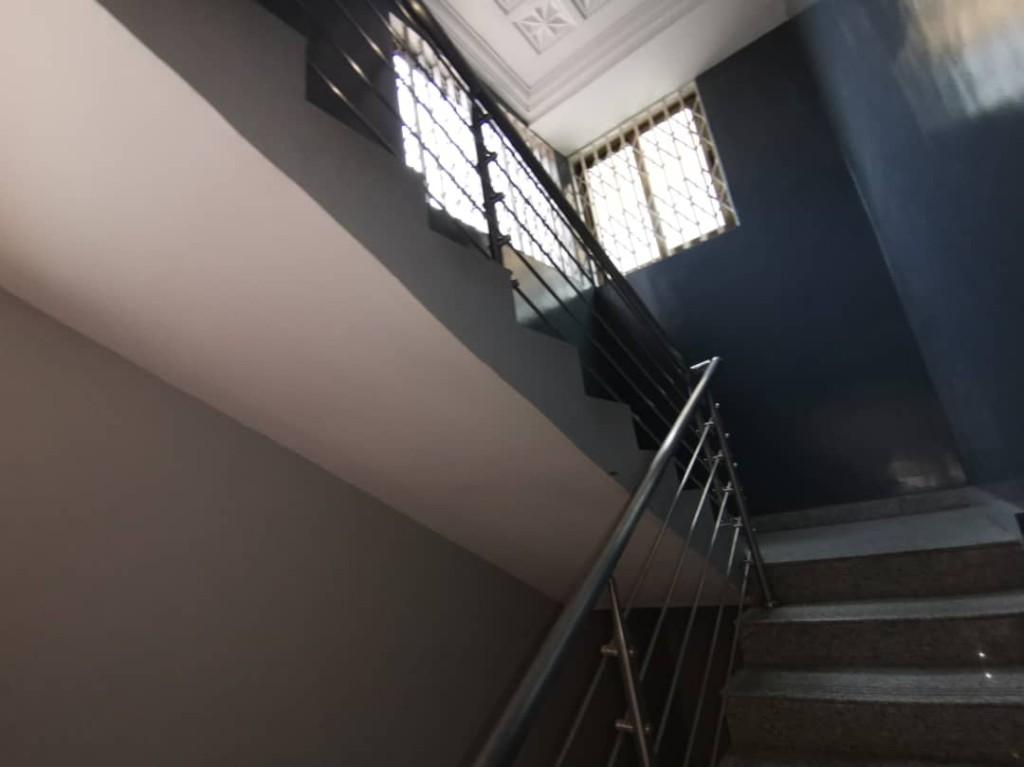 EXECUTIVE 5 BEDROOM OFFICE SPACE FOR RENT AT RIDGE in Accra - Image 6