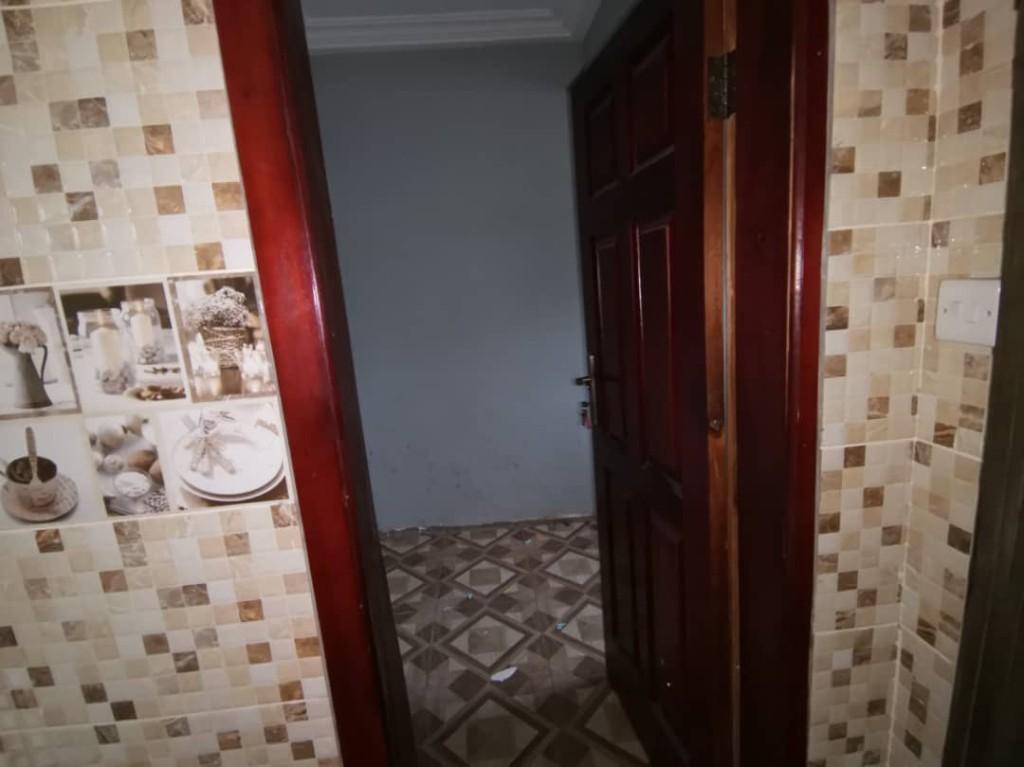 EXECUTIVE 5 BEDROOM OFFICE SPACE FOR RENT AT RIDGE in Accra - Image 10