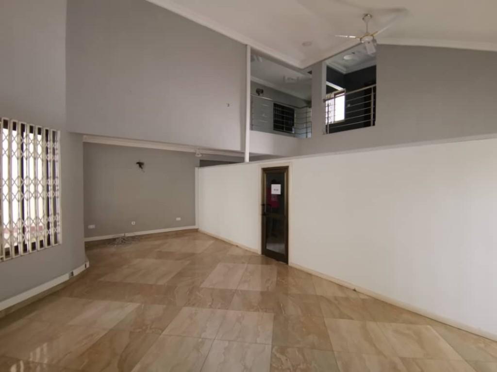 EXECUTIVE 5 BEDROOM OFFICE SPACE FOR RENT AT RIDGE in Accra - Image 14