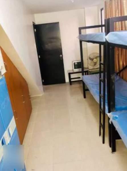 FEMALE BEDSPACE IN LAS PIÑAS in Muntinlupa - Image 4