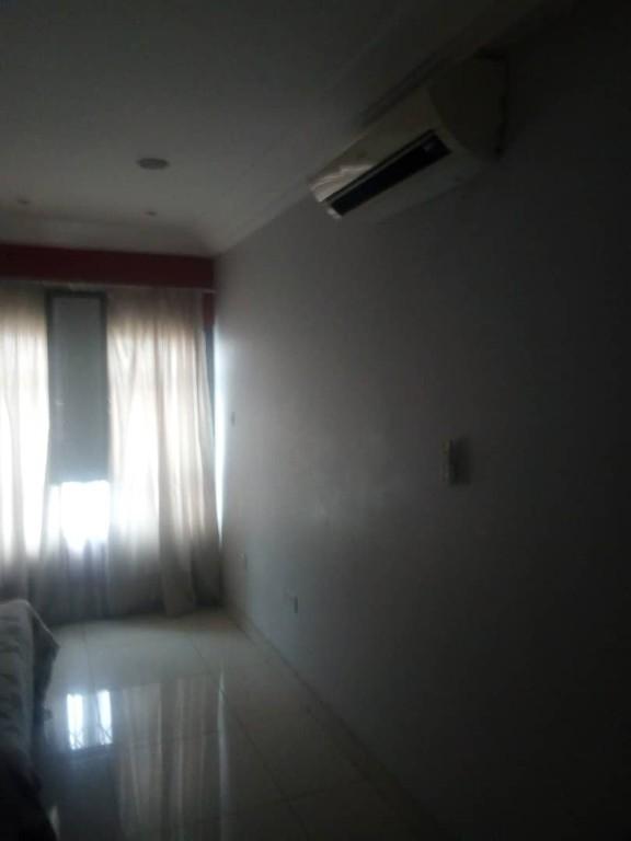 EXECUTIVE FURNISHED 2 BEDROOM APARTMENT FOR RENT AT EAST AIRPORT in Lashibi - Image 8