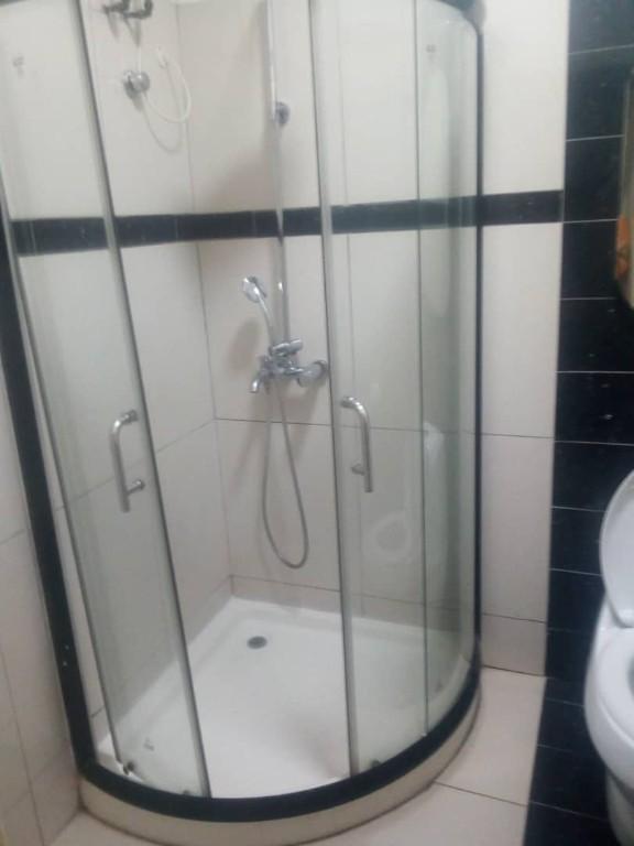 EXECUTIVE FURNISHED 2 BEDROOM APARTMENT FOR RENT AT EAST AIRPORT in Lashibi - Image 18