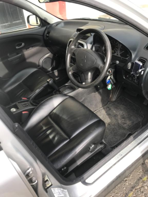 Mitsubishi Carisma Automatic in Wimbledon - Image 4