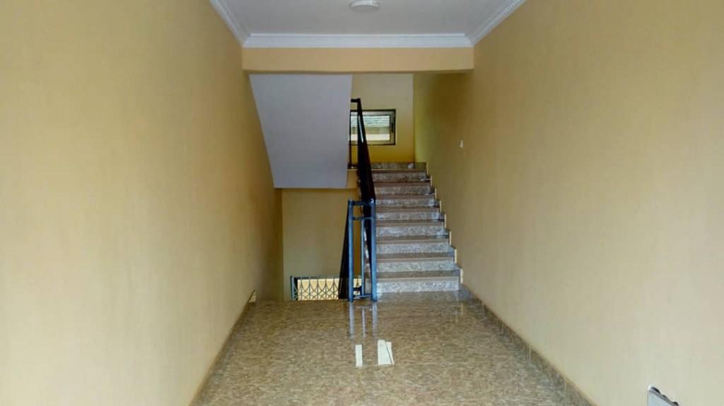 EXECUTIVE 2 BEDROOM APARTMENT FOR RENT AT EAST LEGON in Lashibi - Image 3