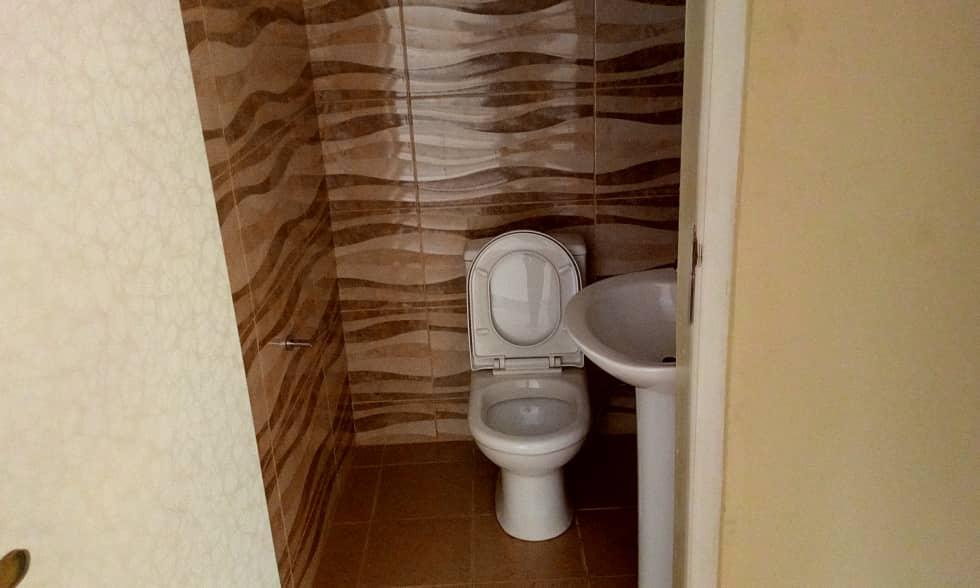 EXECUTIVE 2 BEDROOM APARTMENT FOR RENT AT EAST LEGON in Lashibi - Image 4