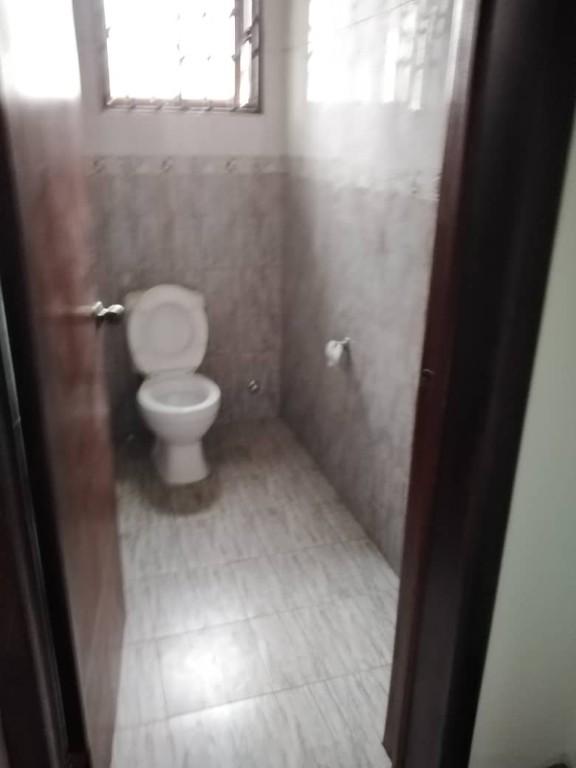 EXECUTIVE 3 BEDROOM APARTMENT FOR RENT AT SPINTEX in Lashibi - Image 3
