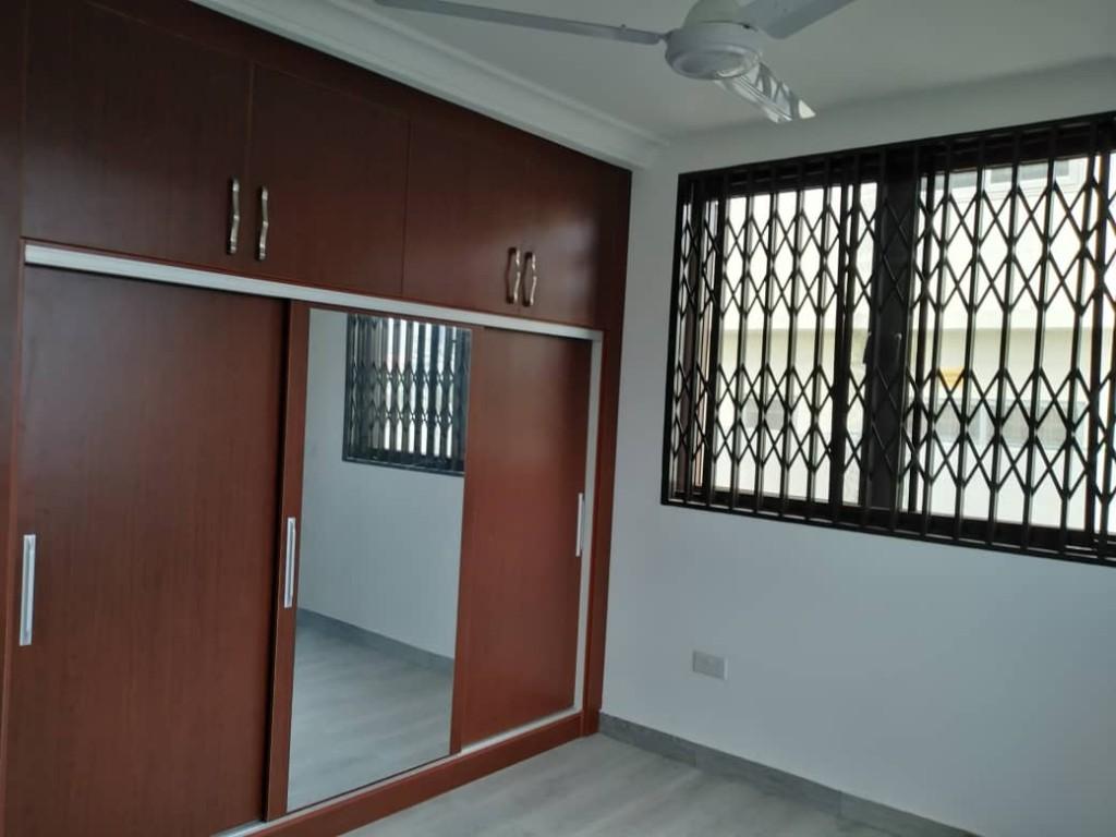 EXECUTIVE 3 BEDROOM APARTMENT FOR RENT AT SPINTEX in Lashibi - Image 11