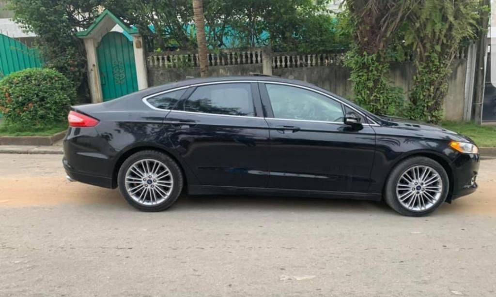 FORD FUSION à Abidjan - Photo 4