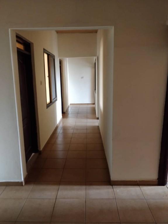 EXECUTIVE 2 BEDROOM APARTMENT FOR RENT AT LAKESIDE ESTATE in Gbawe - Image 3