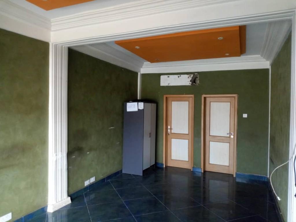 ROADSIDE COMMERCIAL SPACE FOR RENT AT EAST LEGON in Accra - Image 2