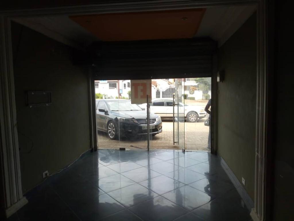 ROADSIDE COMMERCIAL SPACE FOR RENT AT EAST LEGON in Accra - Image 4
